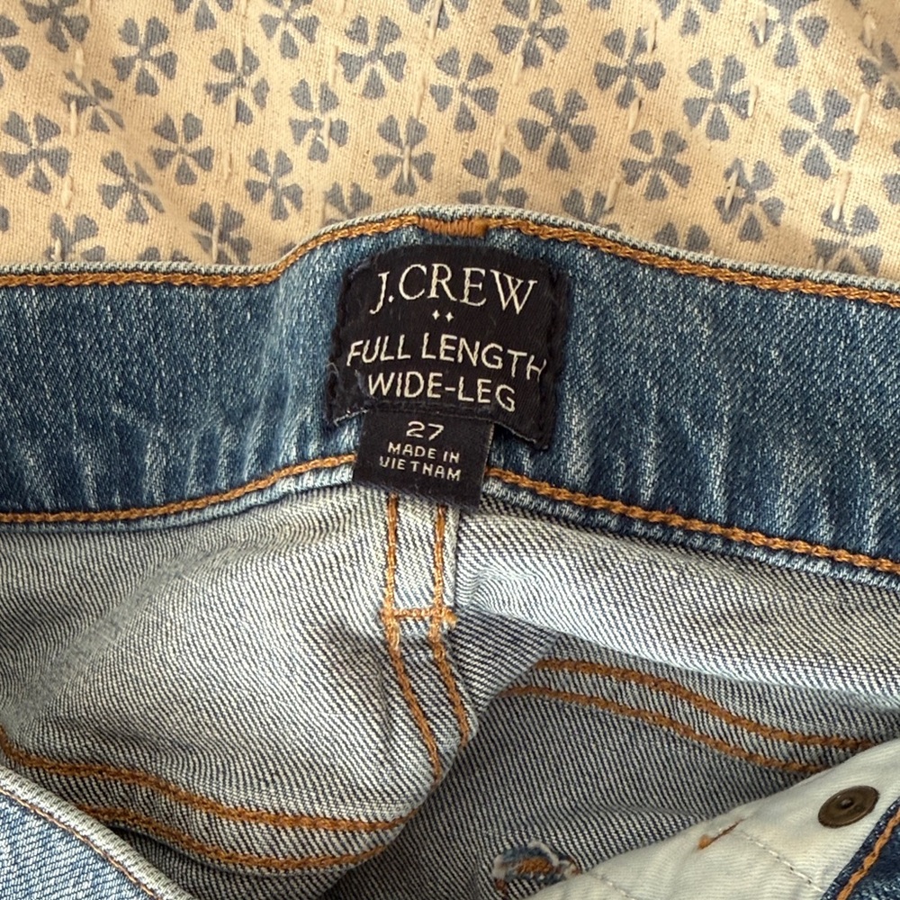 J. Crew Women's Classic Blue Straight Leg Jeans - Picture 2 of 7